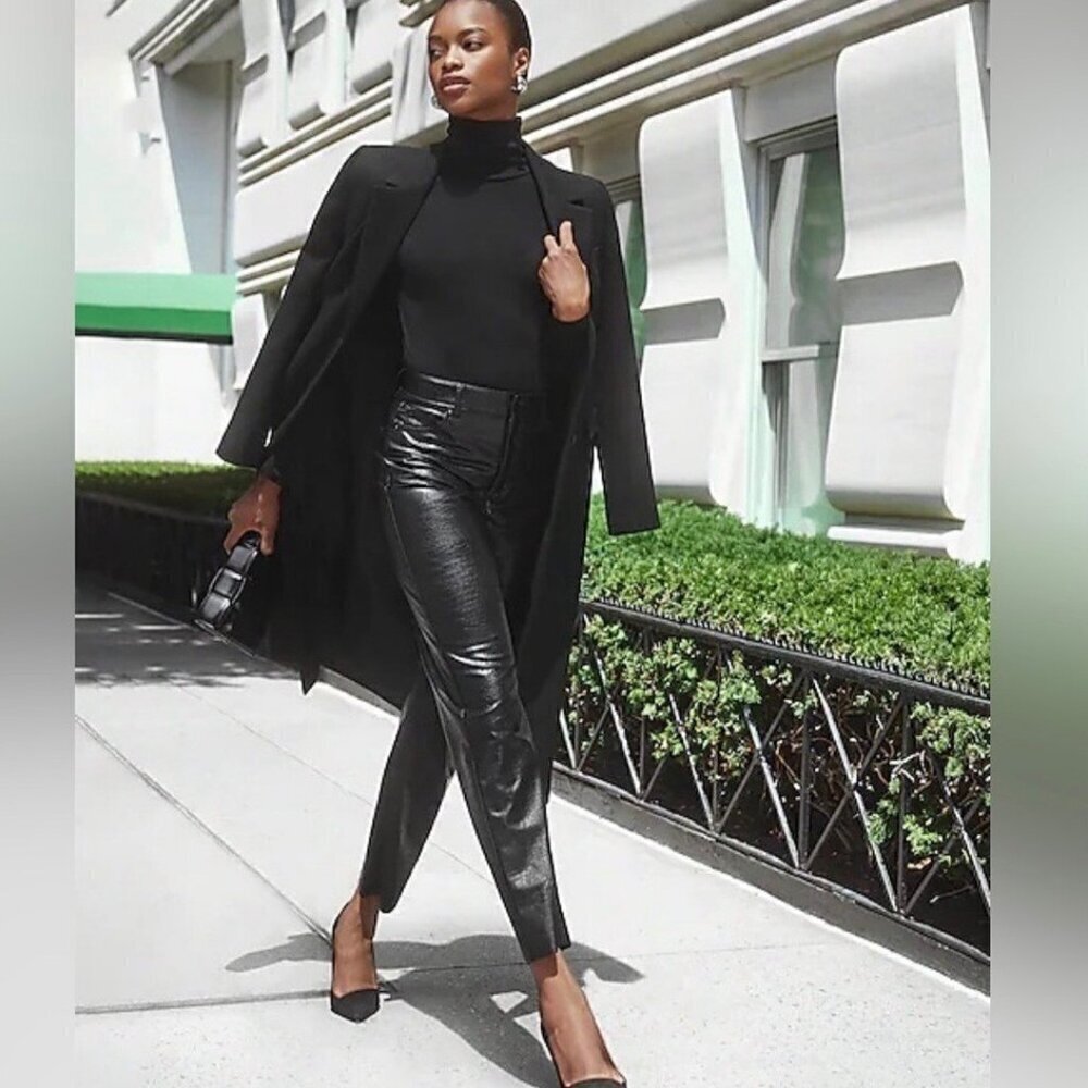 Express 6 Straight Super High Rise Faux Leather Croc Embossed Womens Pants Black